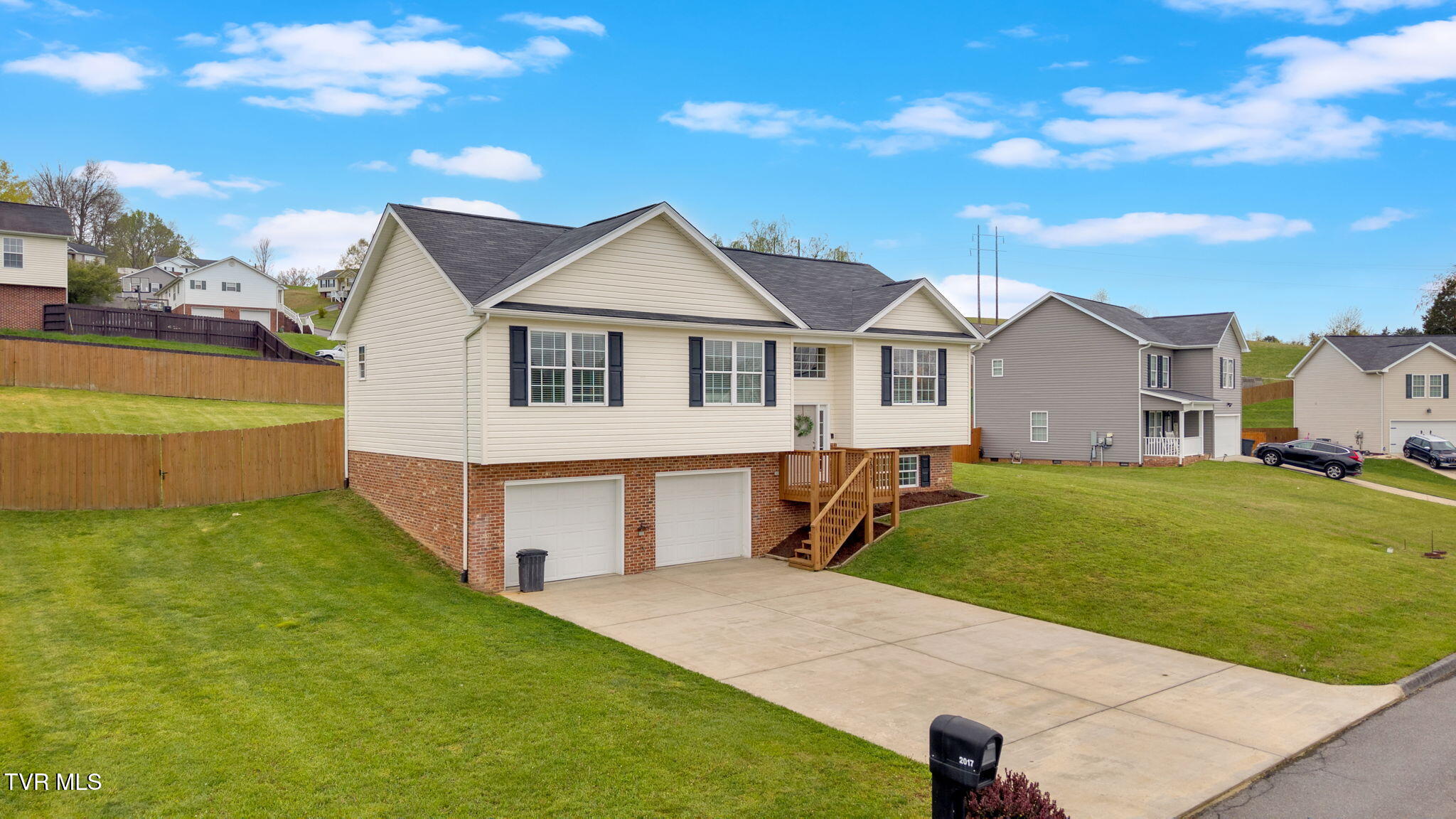 2017 Cody Cove, Bluff City, Tennessee image 37