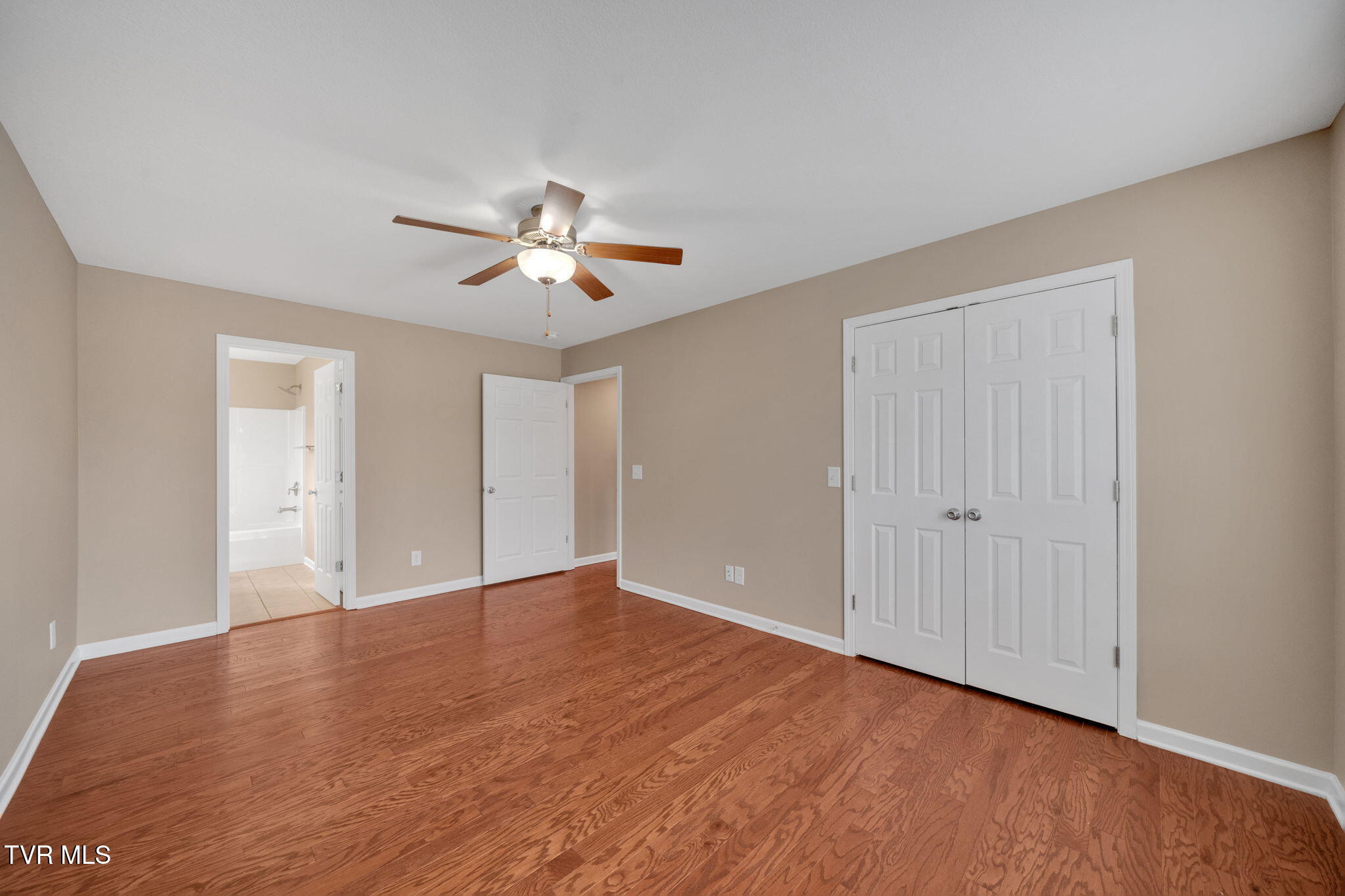 2017 Cody Cove, Bluff City, Tennessee image 23
