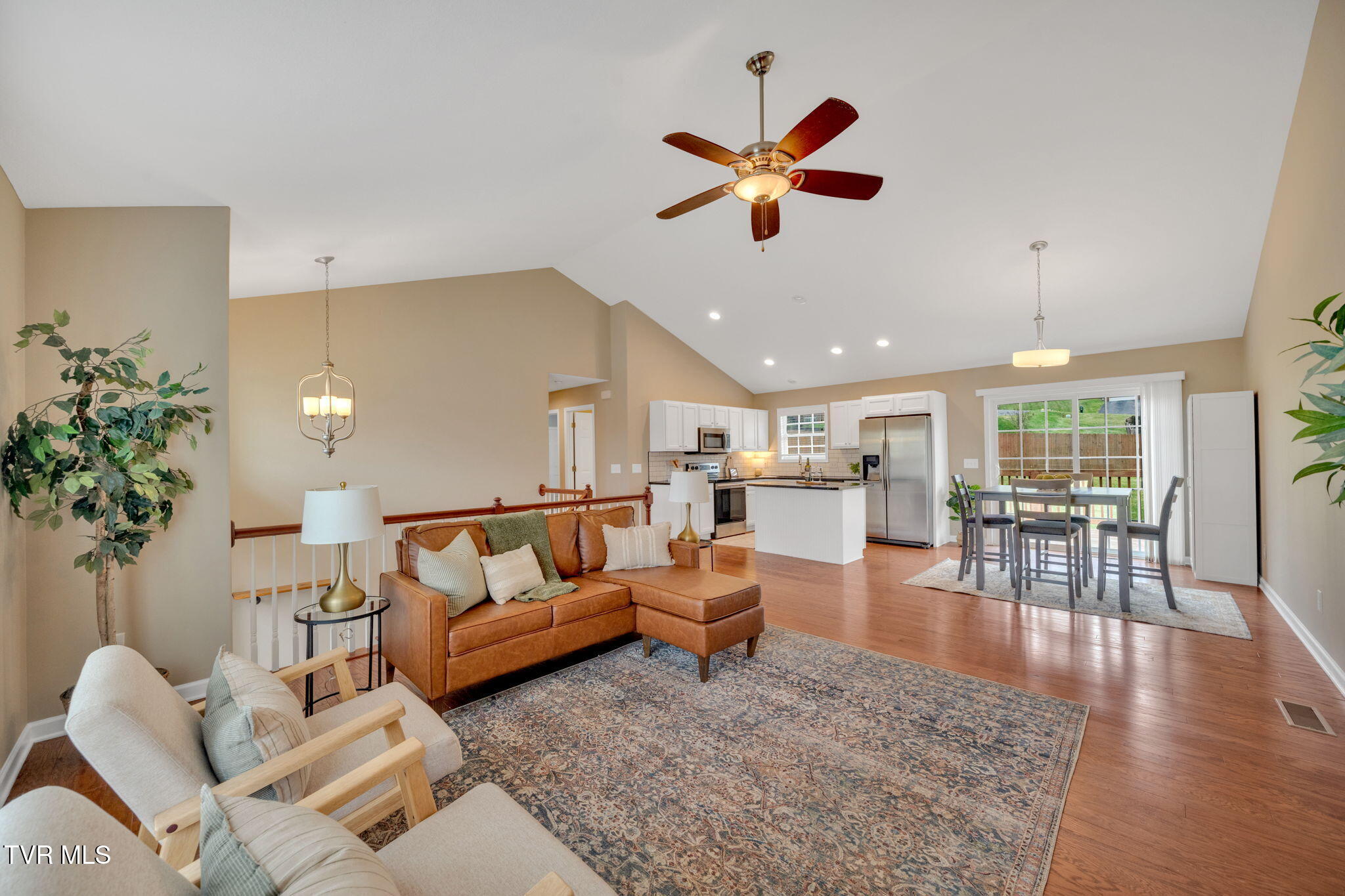 2017 Cody Cove, Bluff City, Tennessee image 8