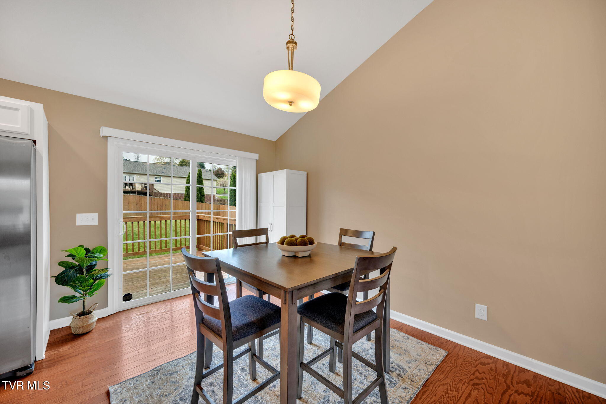 2017 Cody Cove, Bluff City, Tennessee image 12