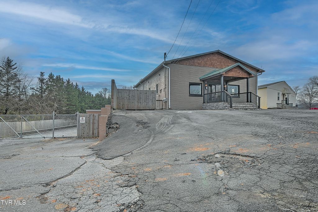 Photo of 1100 5th Street, Bristol, TN 37620 (MLS # 9988794)