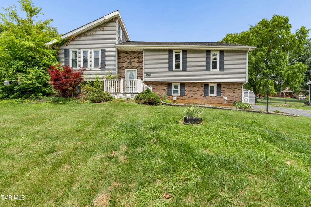 Photo of 1208 College Street, Jonesborough, TN 37659 (MLS # 9996689)