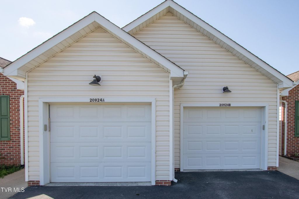 Photo of 20924 Deer Run Drive #A &amp; B, Abingdon, VA 24211 (MLS # 9994192)