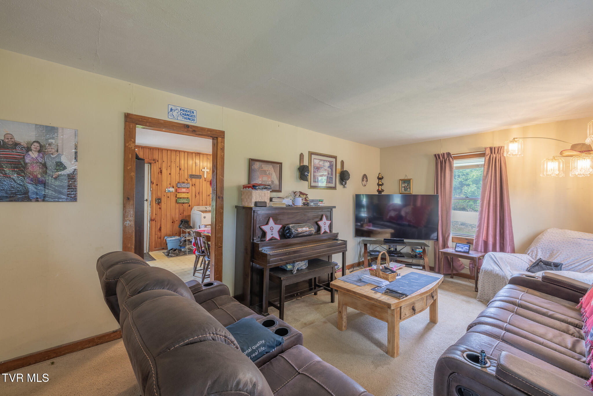 401 Crockett Street, Bristol, Virginia image 3