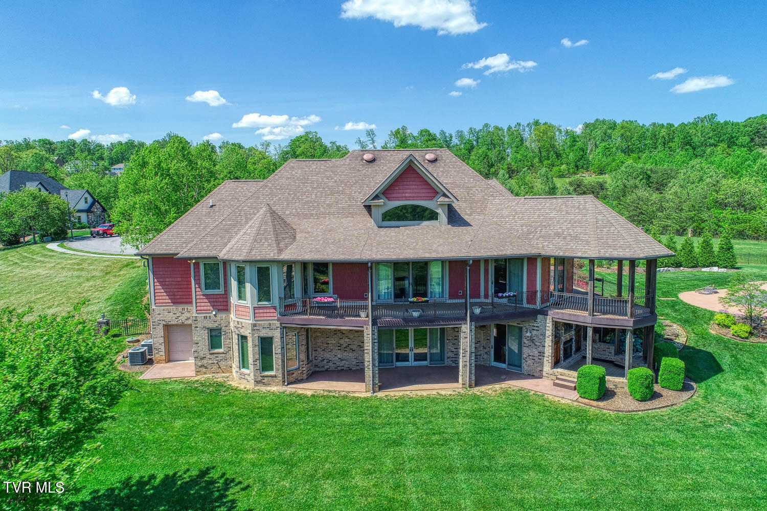 421 Golf Ridge Drive, Kingsport, Tennessee image 29