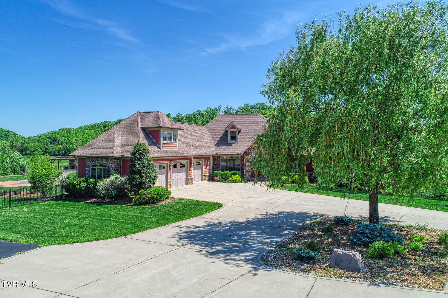 421 Golf Ridge Drive, Kingsport, Tennessee image 16