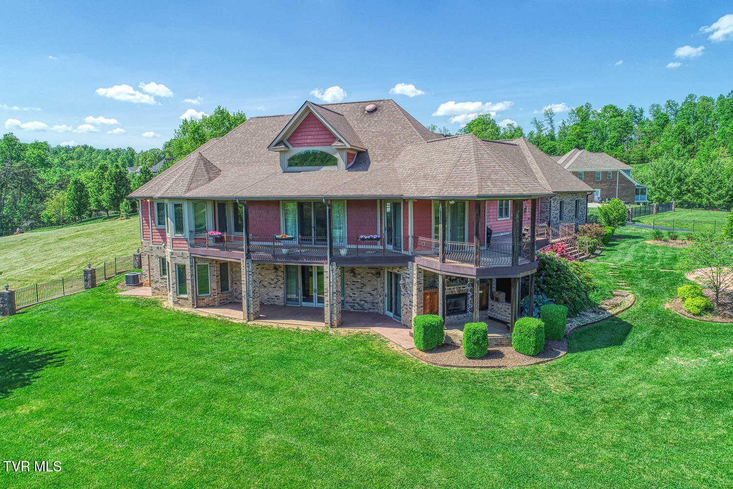 421 Golf Ridge Drive, Kingsport, Tennessee image 27