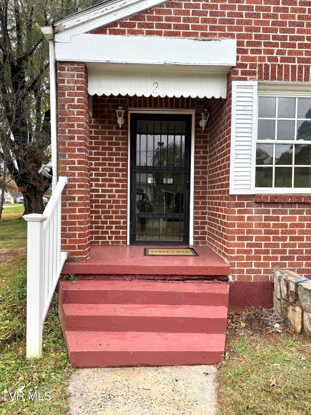 Photo of 123 Randolph Avenue, Jonesville, VA 24263 (MLS # 9987631)