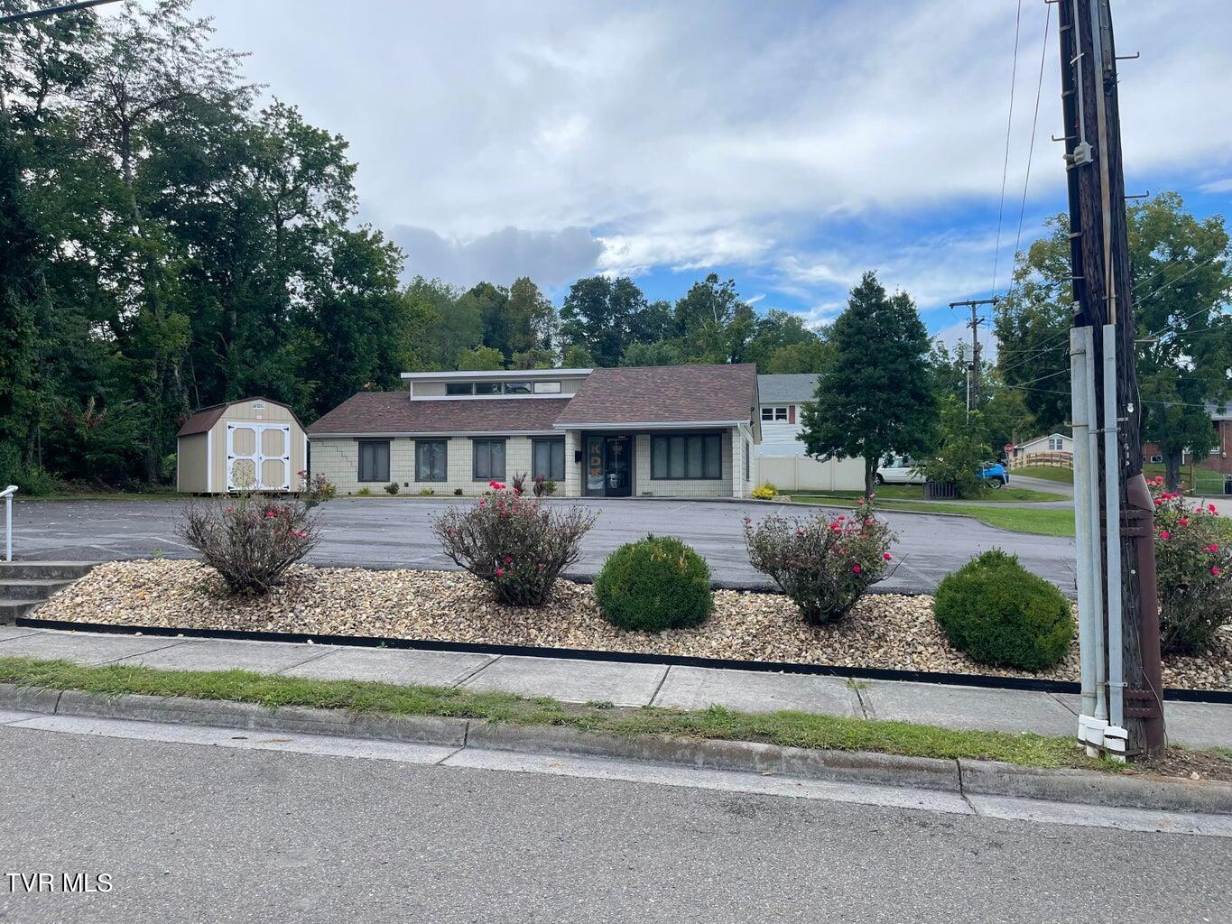203 Front St W St, Coeburn, Virginia image 1