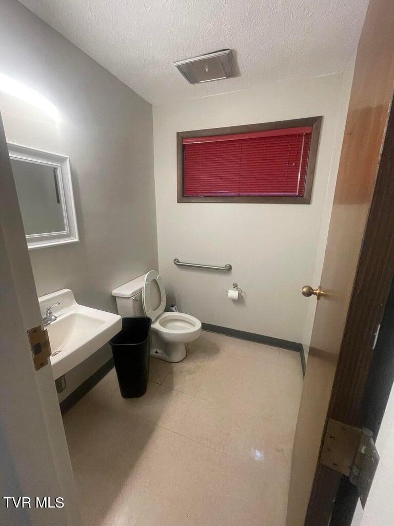 203 Front St W St, Coeburn, Virginia image 21