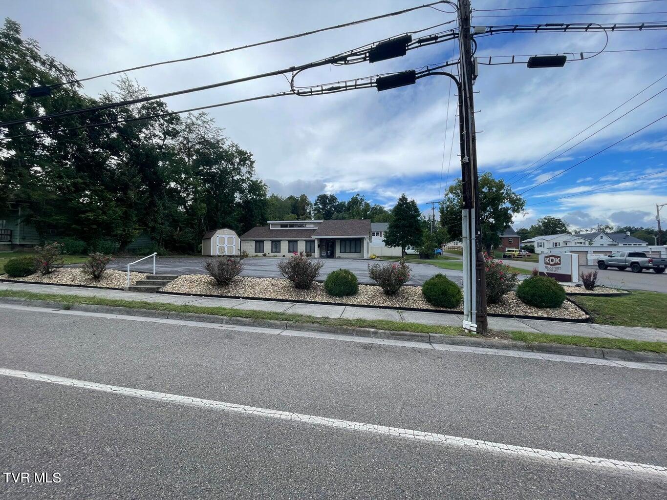 203 Front St W St, Coeburn, Virginia image 2