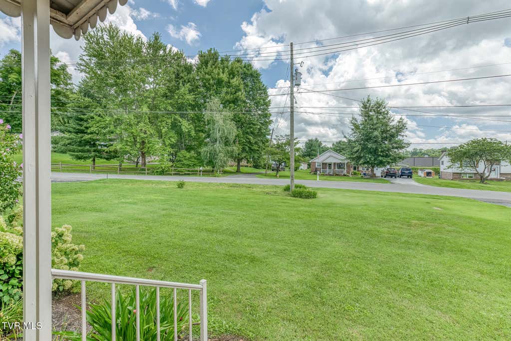 Photo of 344 Crossway Road, Bristol, VA 24201 (MLS # 9998552)