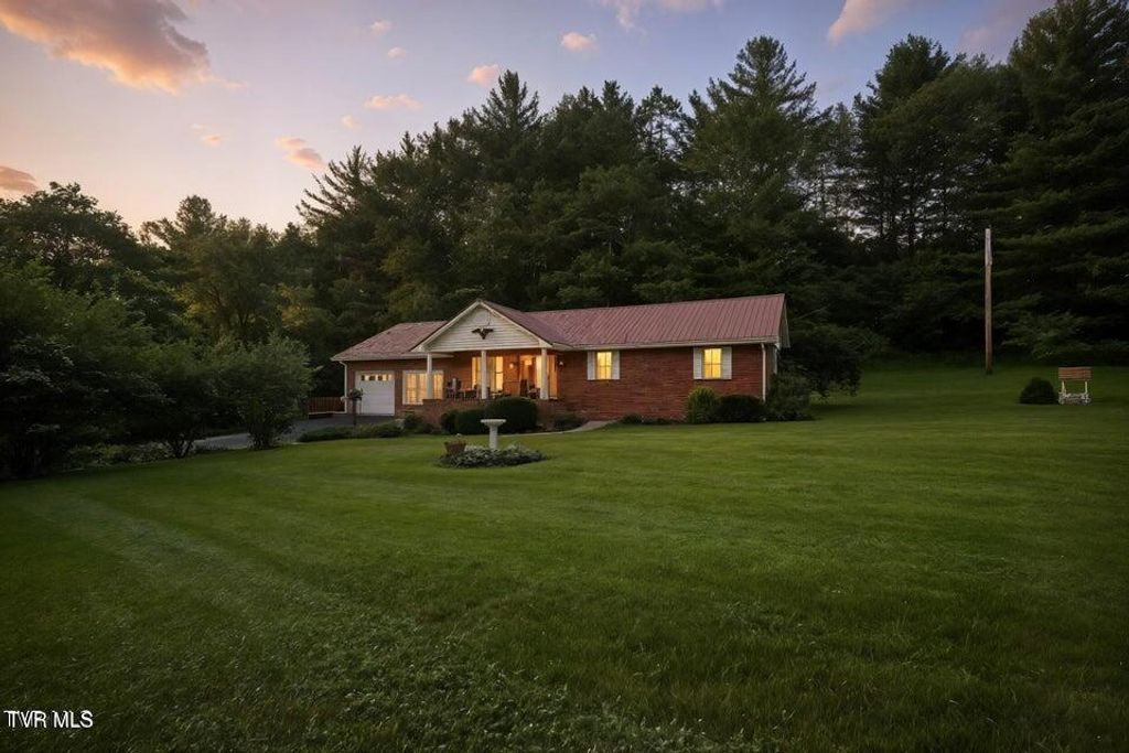 Photo of 1037 Swift Hollow Road, Mountain City, TN 37683 (MLS # 9989668)