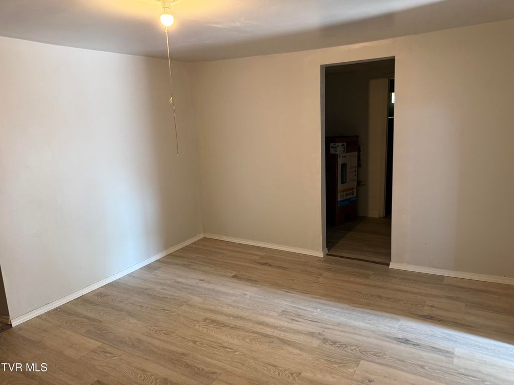 Photo of 119 Hillside Drive, Johnson City, TN 37601 (MLS # 9986756)