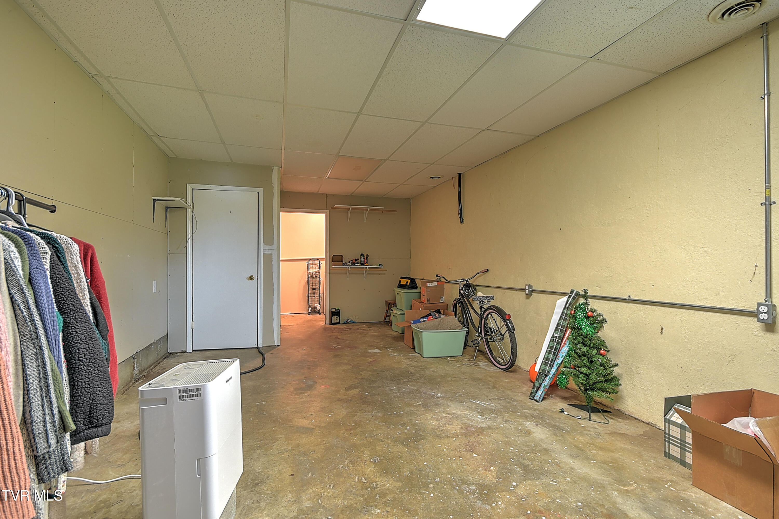 1026 Clark St Street, Bristol, Virginia image 27