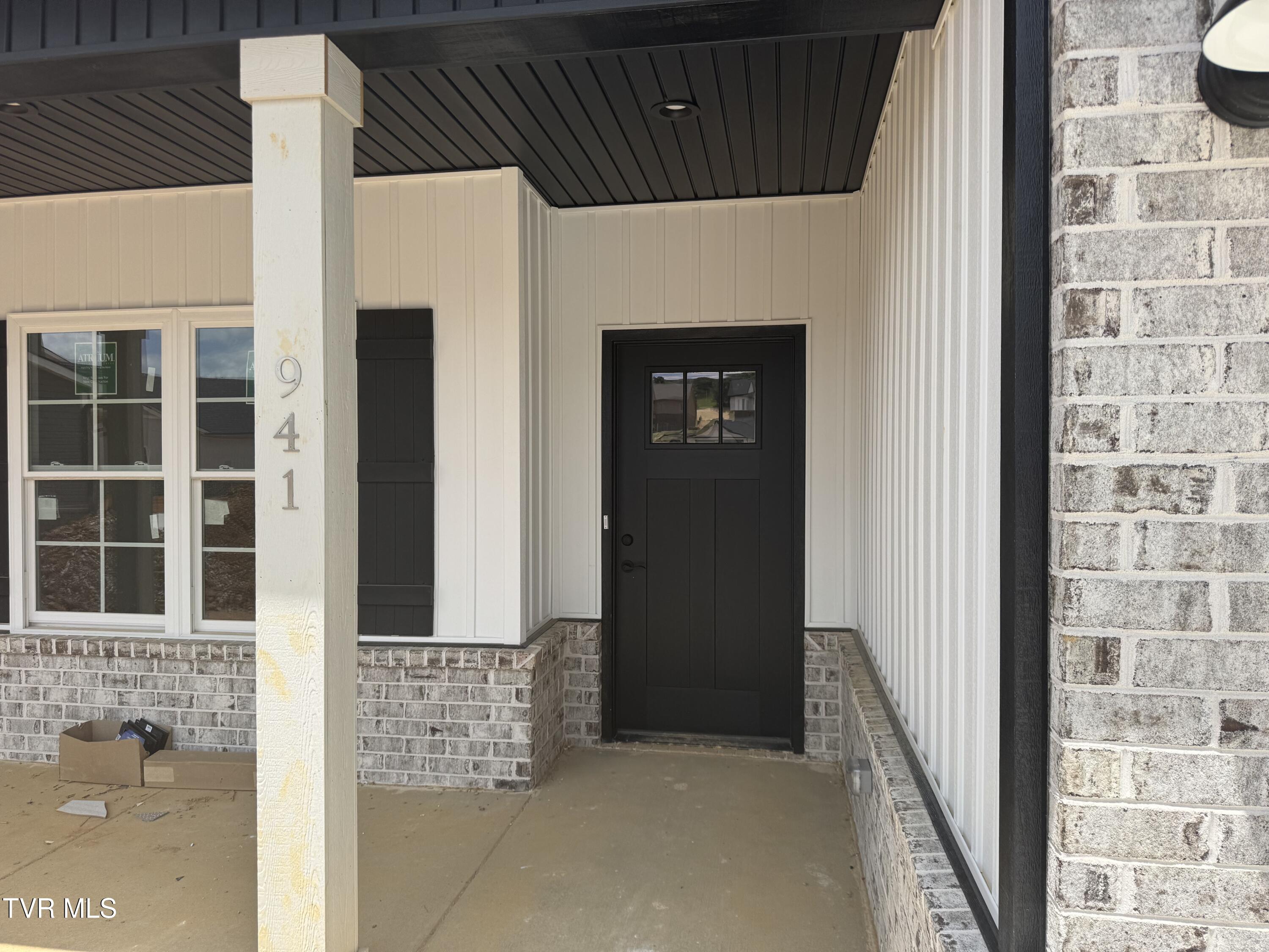 941 Daybreak Crest, Jonesborough, Tennessee image 2