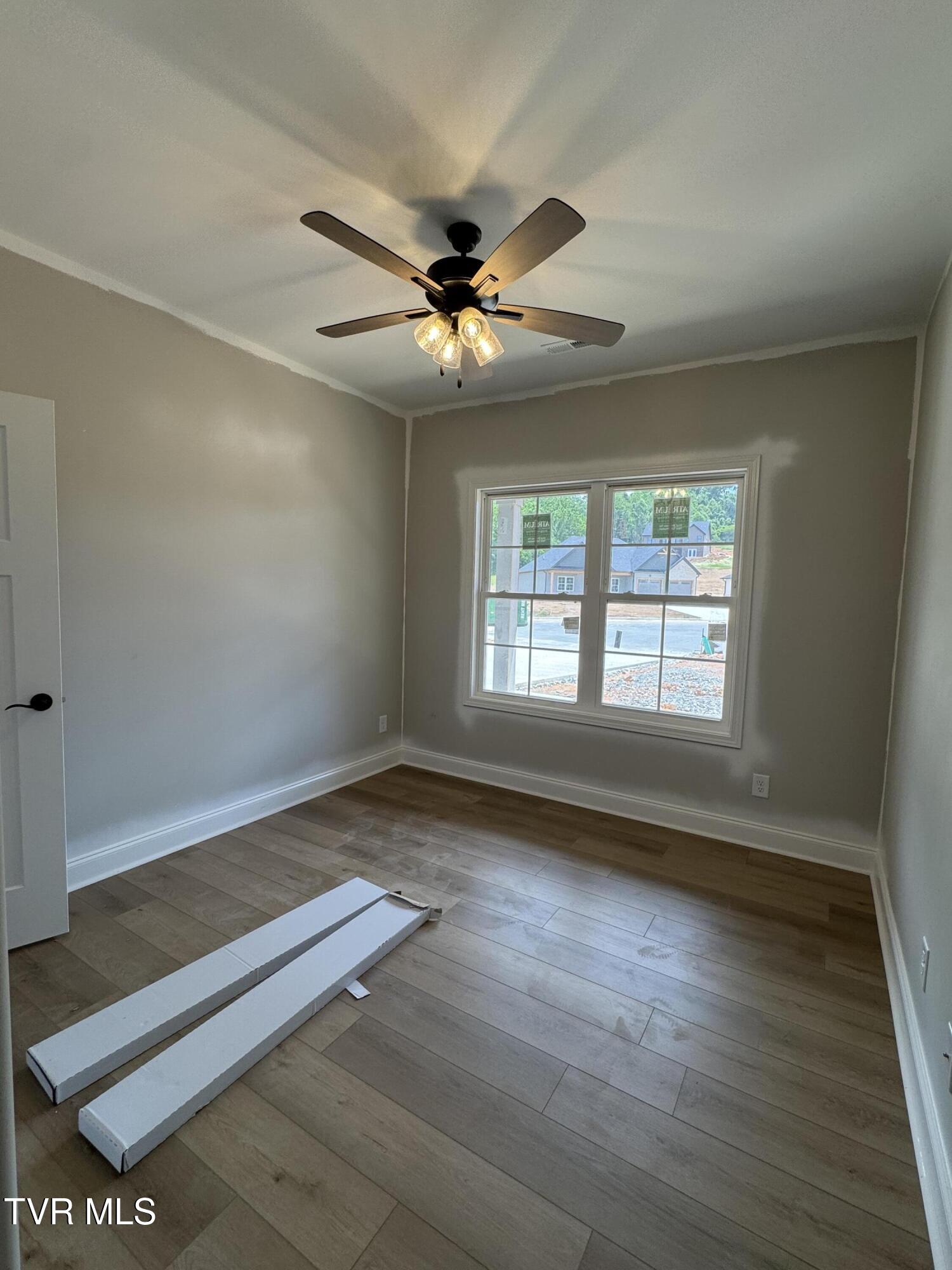 941 Daybreak Crest, Jonesborough, Tennessee image 14