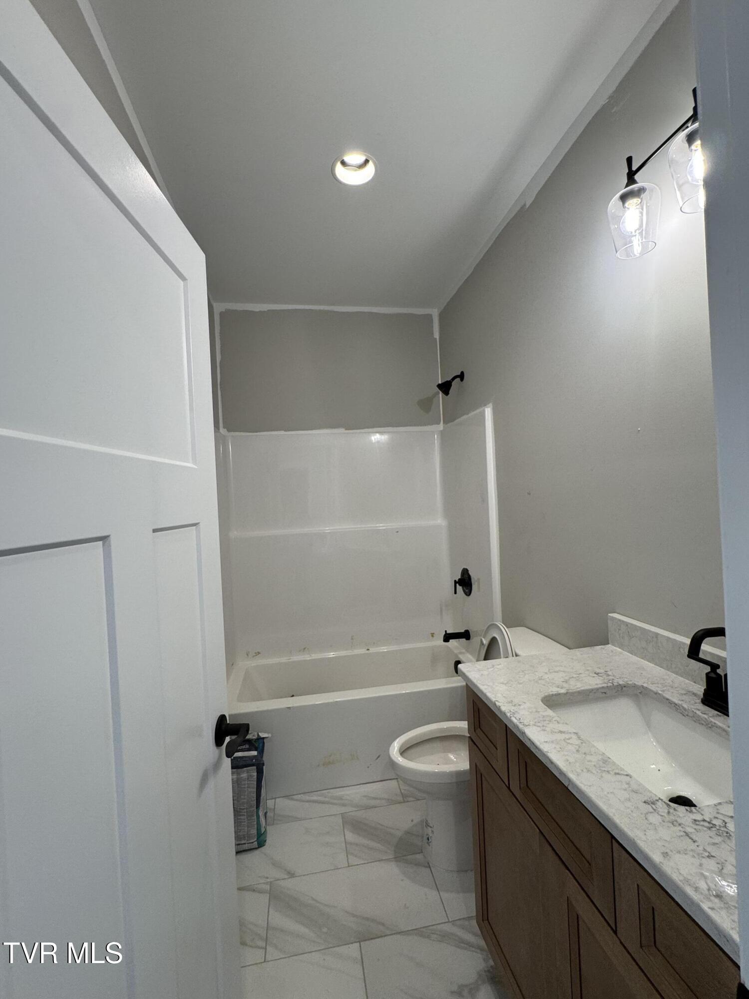941 Daybreak Crest, Jonesborough, Tennessee image 15