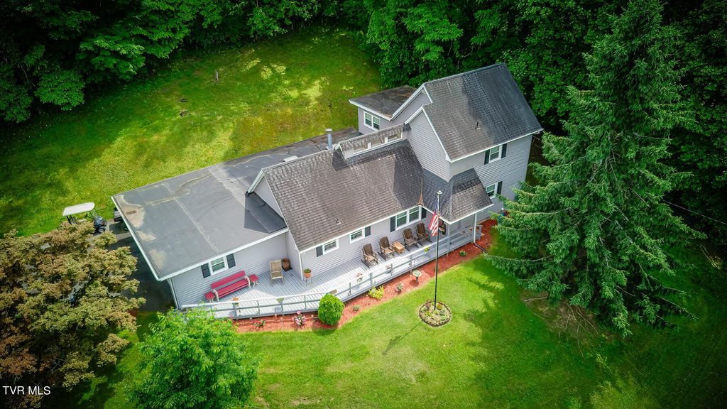 Photo of 1000 Garden Lane, Bristol, VA 24201 (MLS # 9966316)