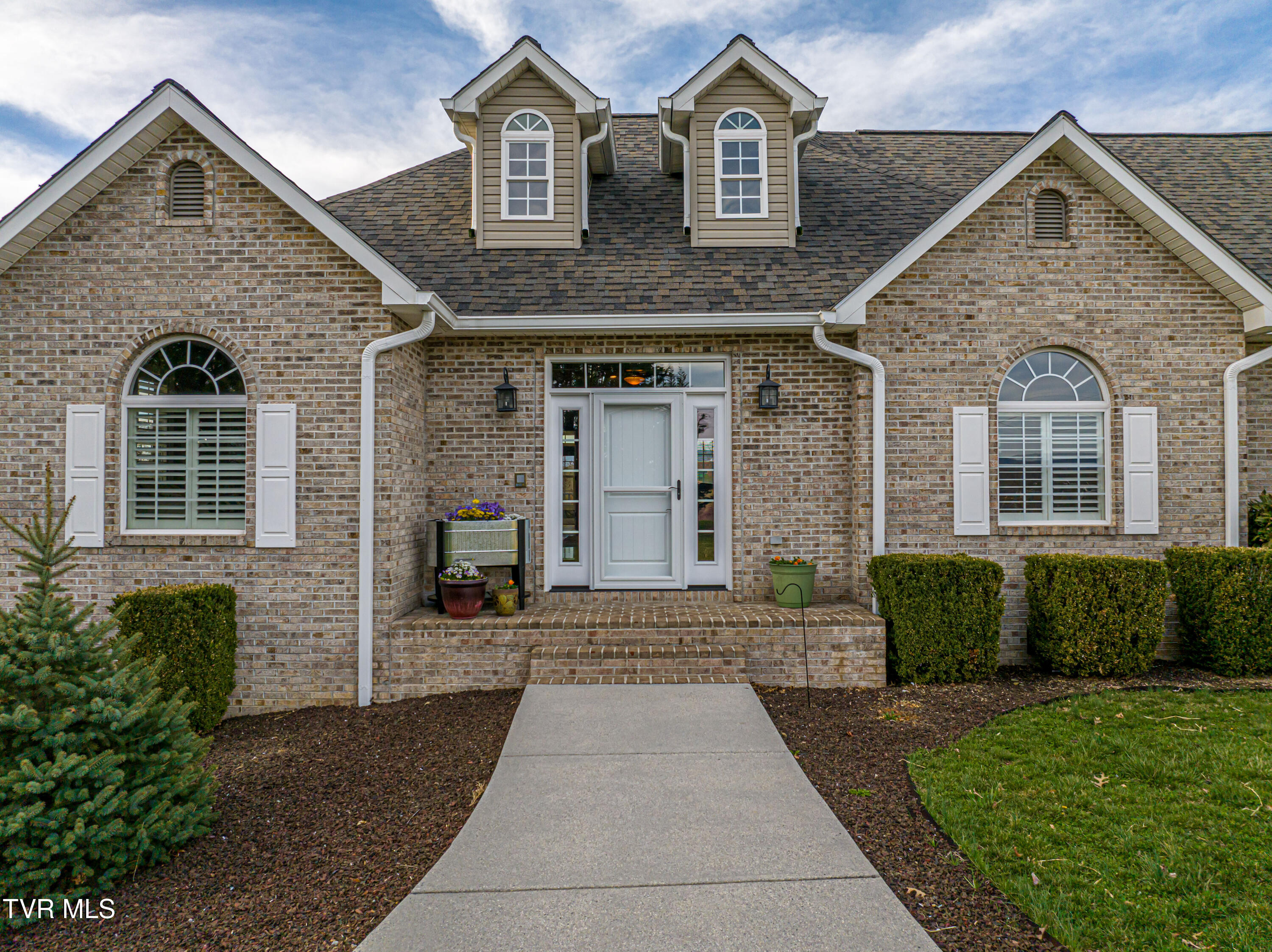 625 Locust Street, Abingdon, Virginia image 3
