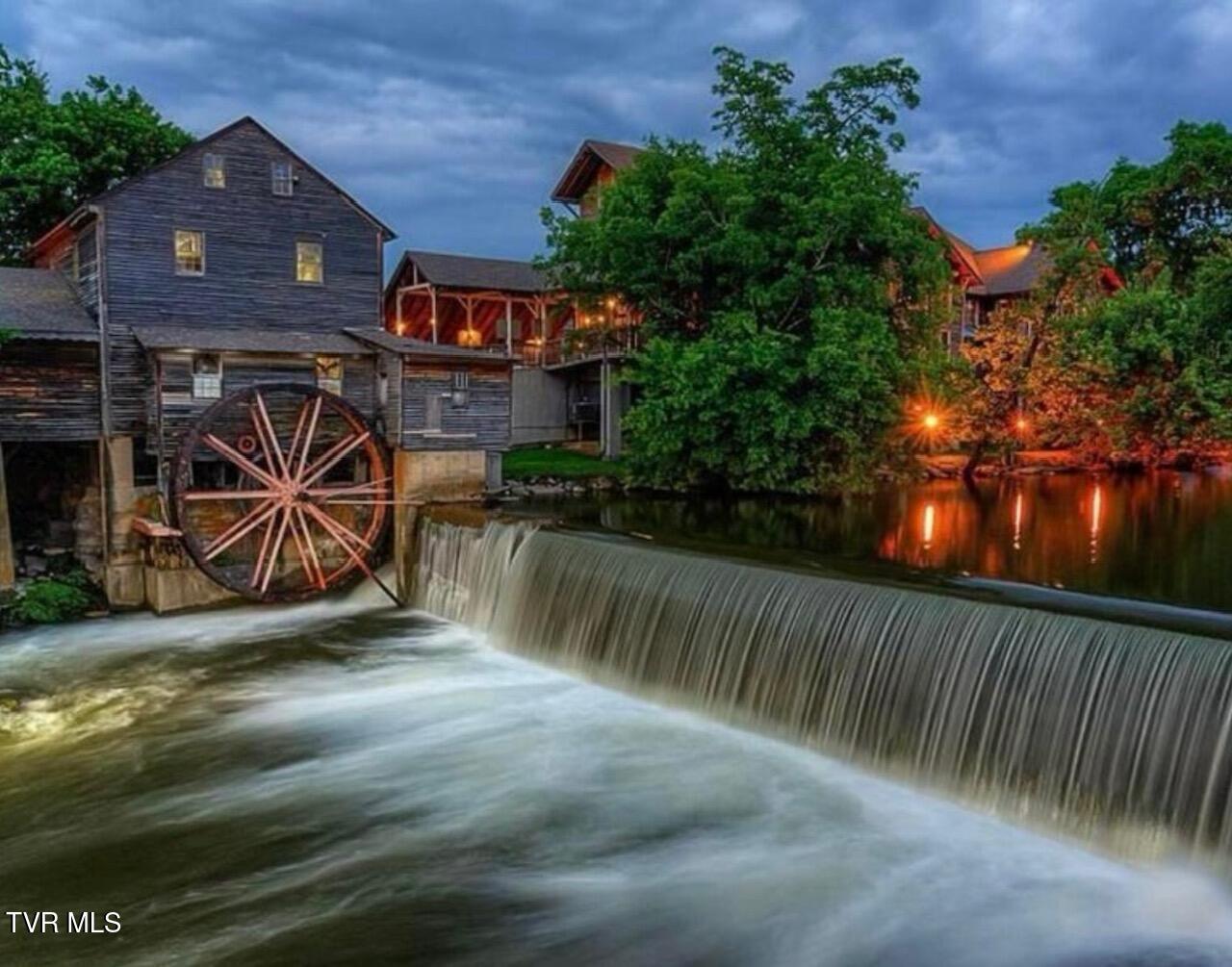 2947 Fiddlers Creek Way, Pigeon Forge, Tennessee image 37
