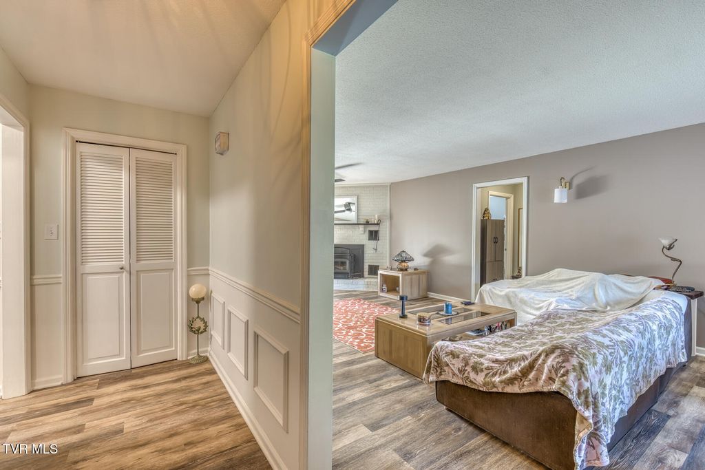 Photo of 109 Canterbury Lane, Bristol, VA 24201 (MLS # 9986924)