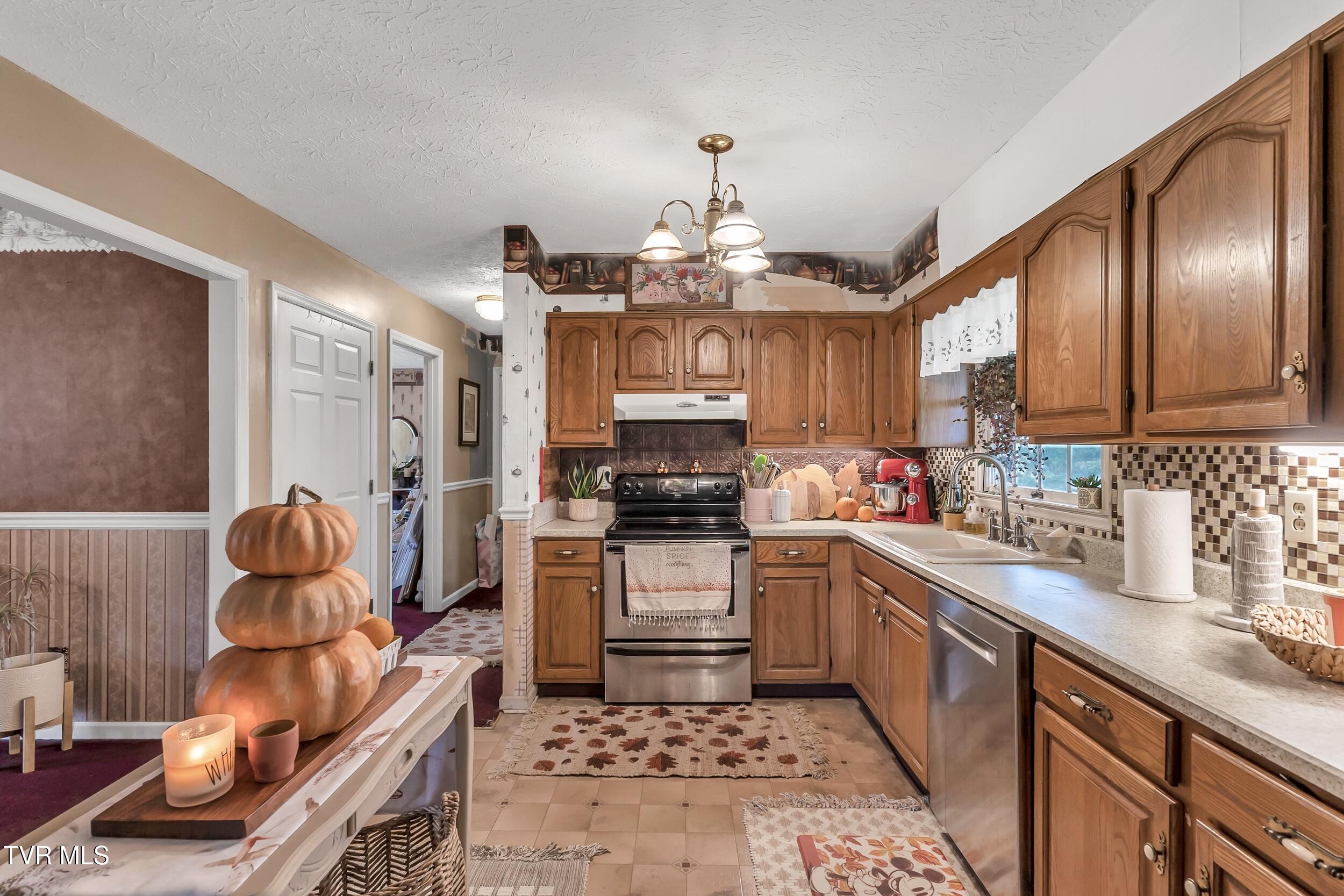 135 Minton Hollow Road, Elizabethton, Tennessee image 21