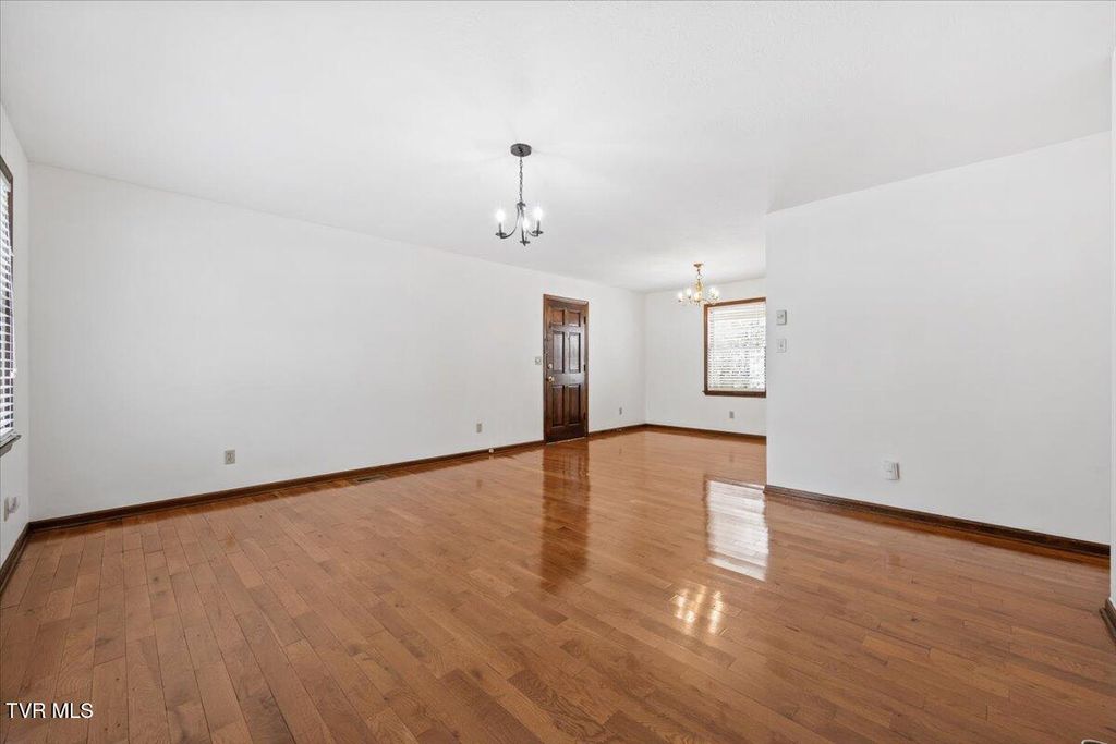 Photo of 836 Colonial Road, Abingdon, VA 24210 (MLS # 9990724)