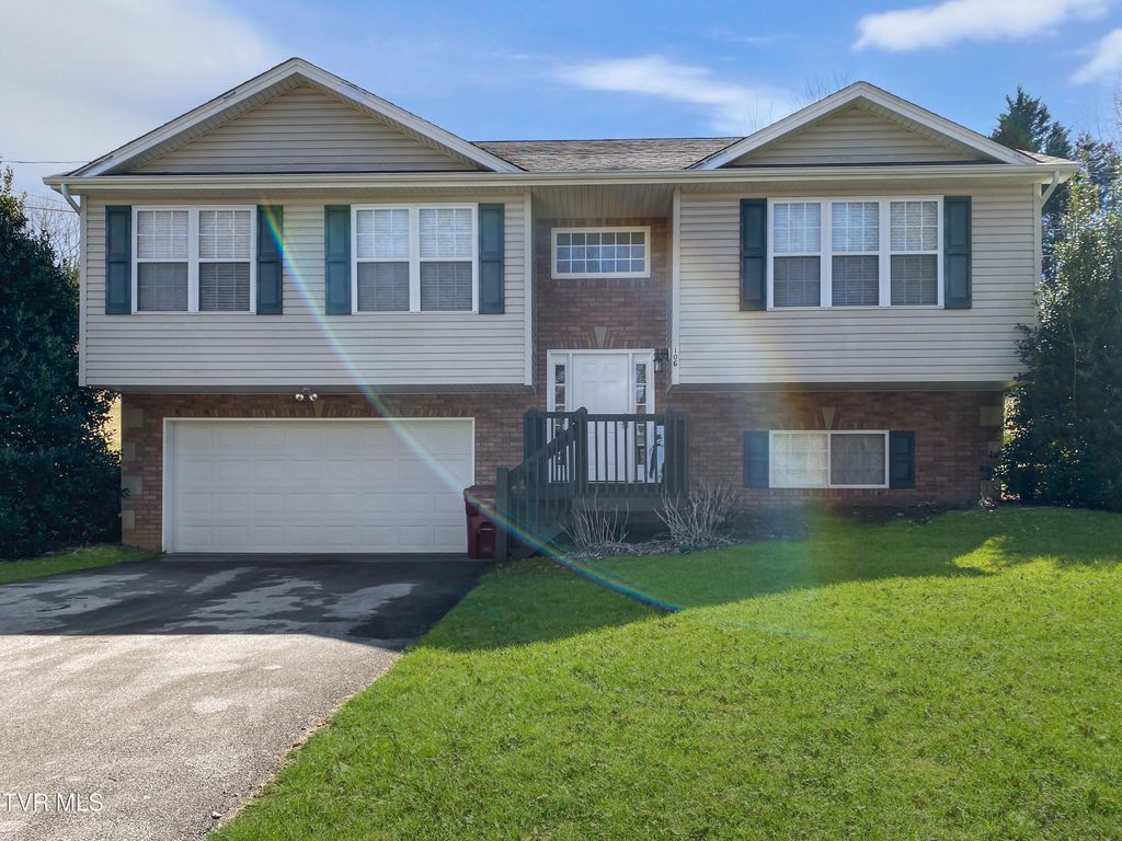 Photo of 106 Sunset Circle, Jonesborough, TN 37659 (MLS # 9991780)