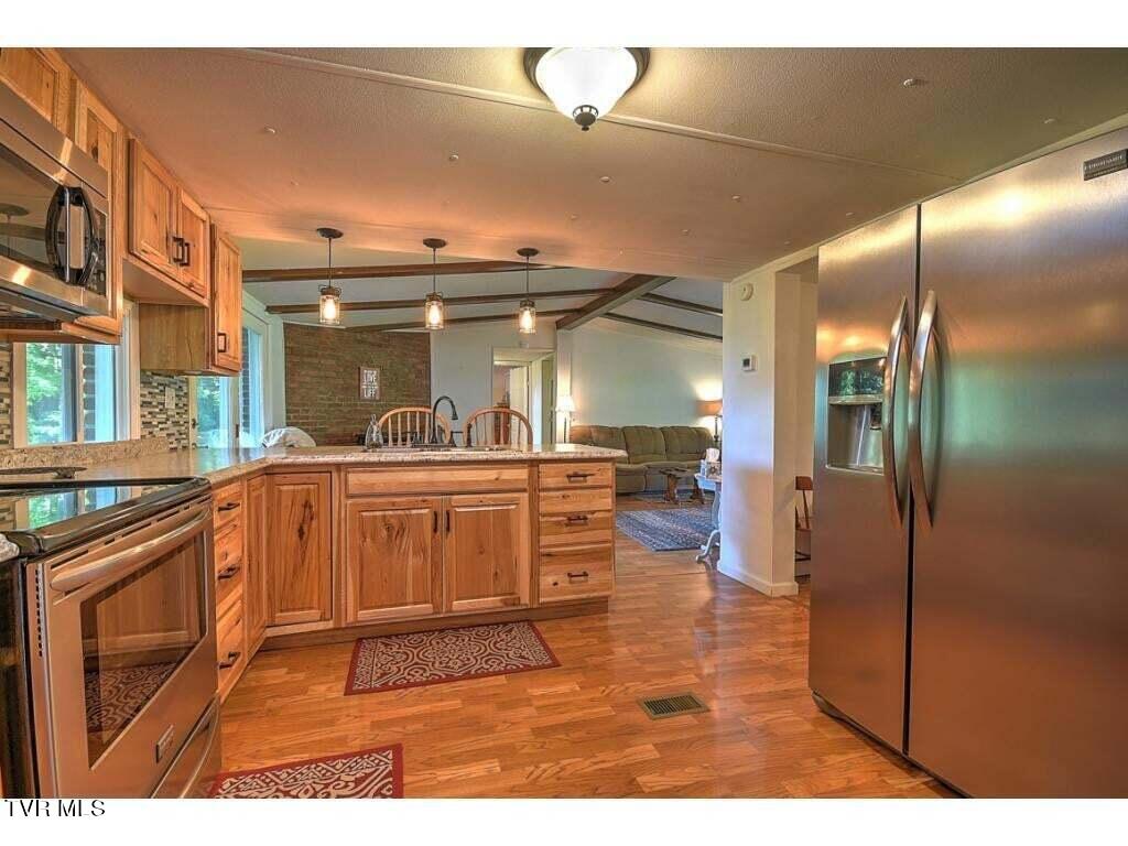 5596 Twin Springs Rd Rd, Dungannon, Virginia image 10