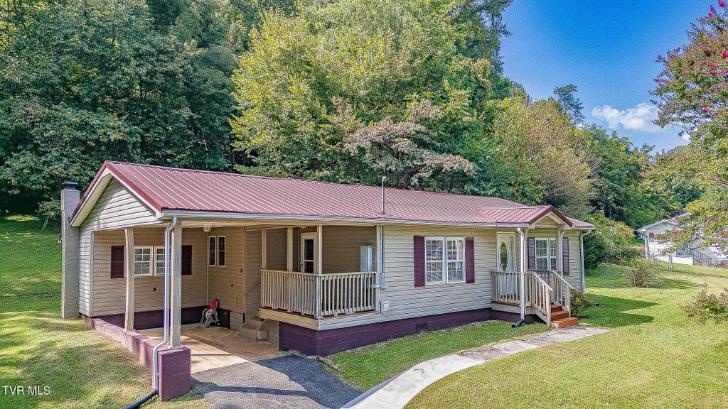 Photo of 735 Emory Church Road, Kingsport, TN 37664 (MLS # 10001231)