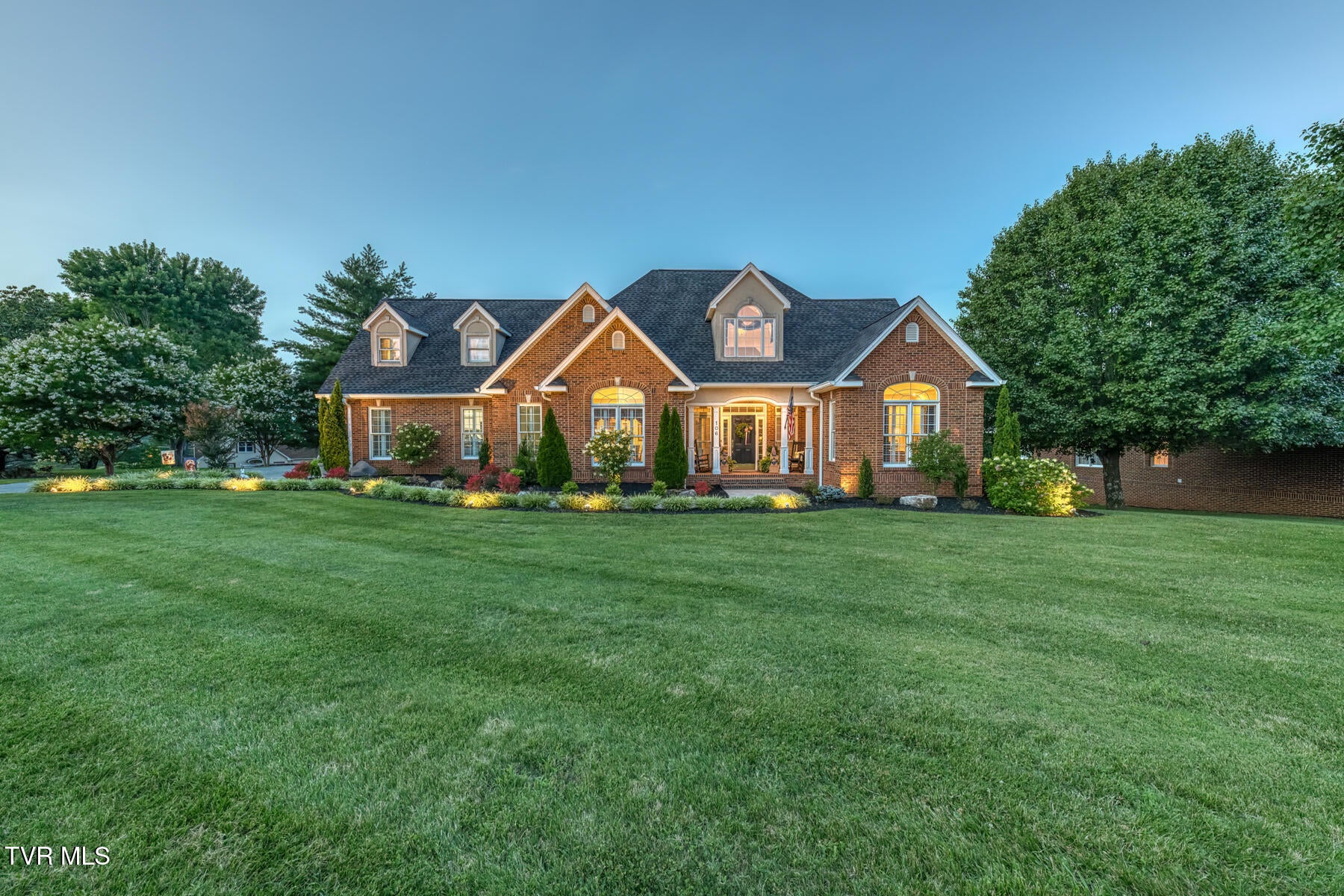 106 Wedgewood Circle