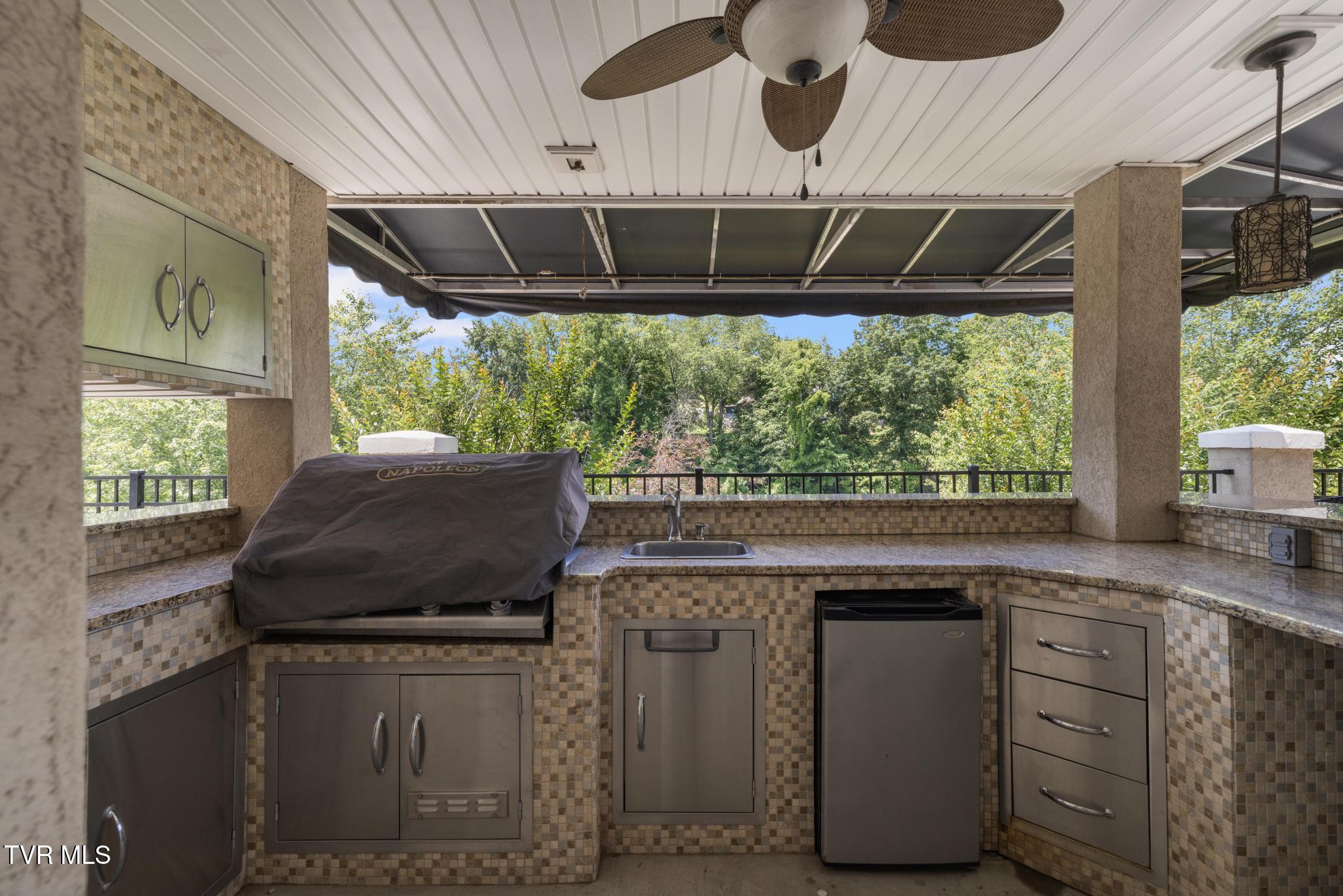 258 Cross Anchor Place, Piney Flats, Tennessee image 11
