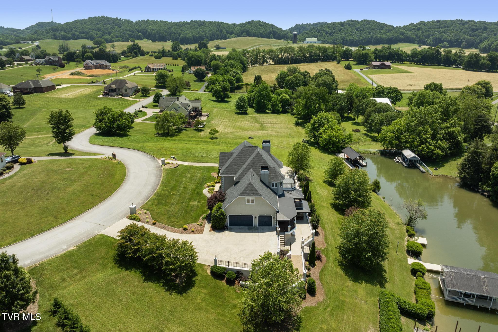 258 Cross Anchor Place, Piney Flats, Tennessee image 9