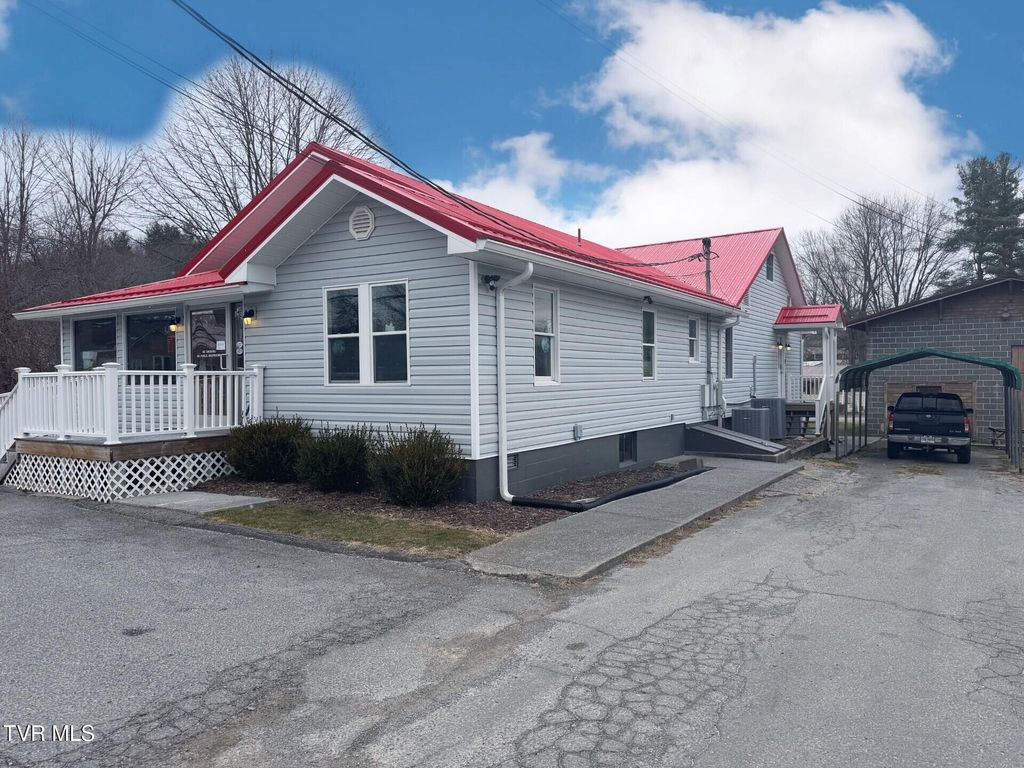 Photo of 404 Hurricane Road, Wise, VA 24293 (MLS # 9990521)