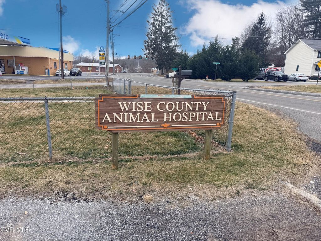 Photo of 404 Hurricane Road, Wise, VA 24293 (MLS # 9990521)