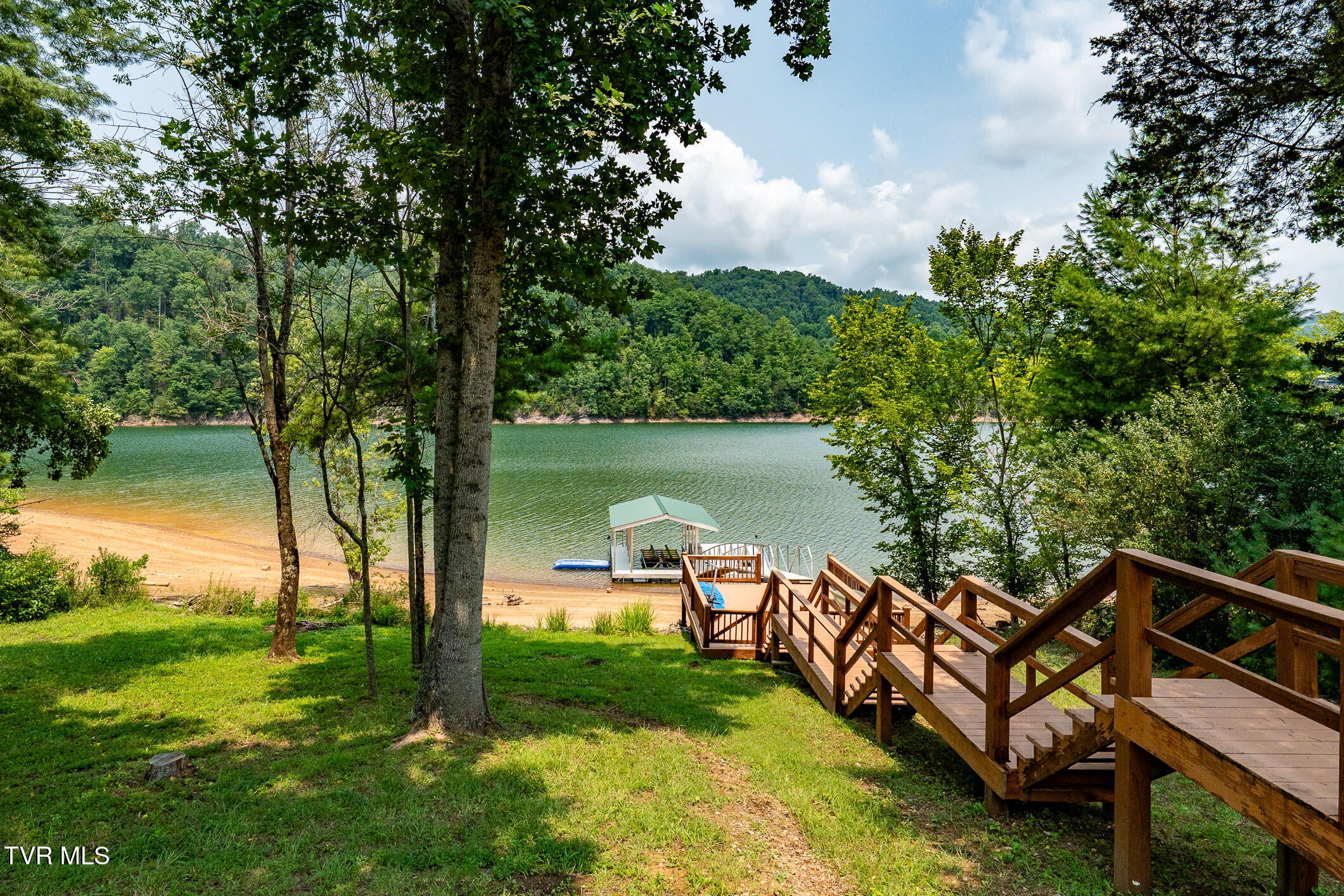 2288 Norris Hollow Road