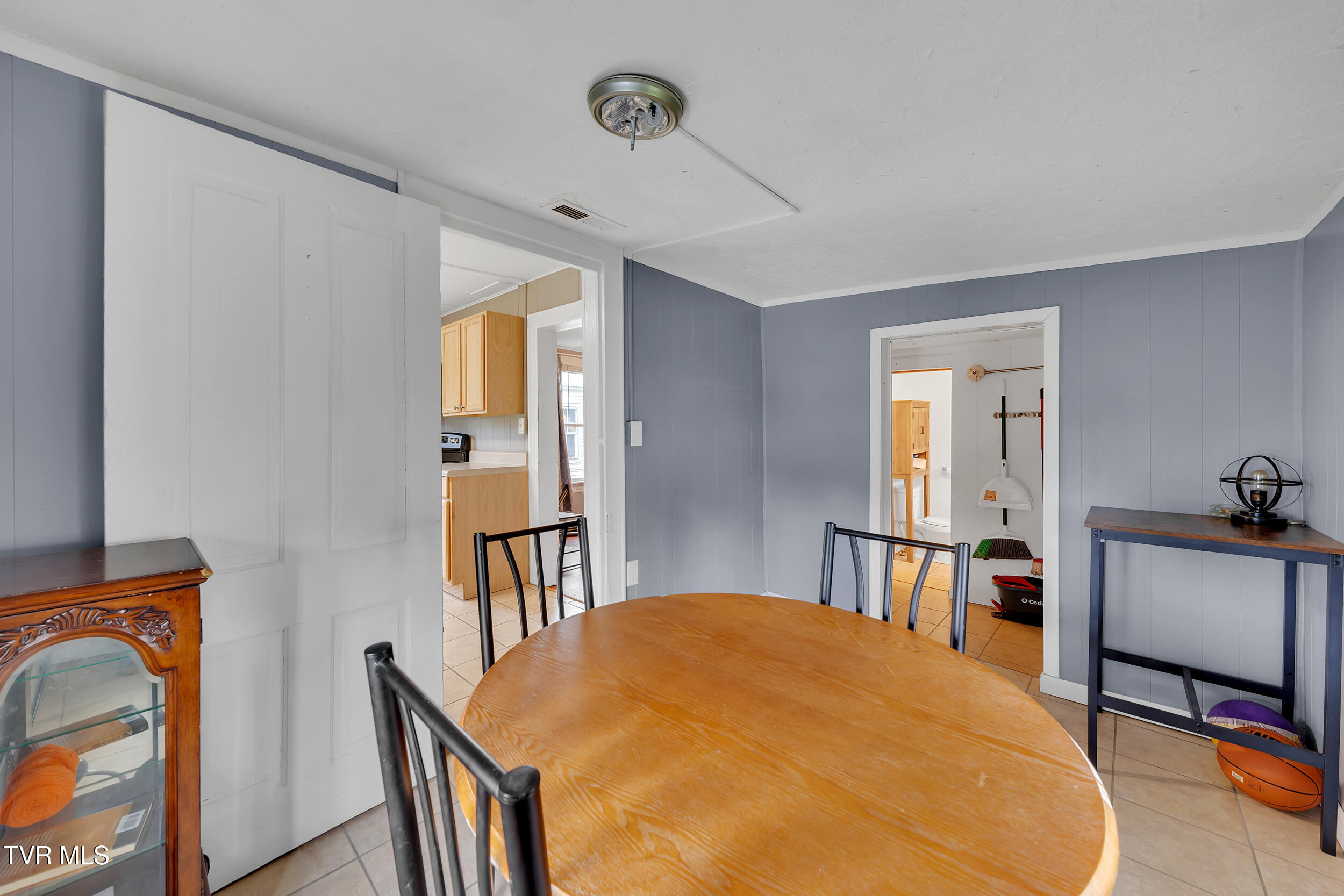382 Texas Avenue, Bristol, Virginia image 24