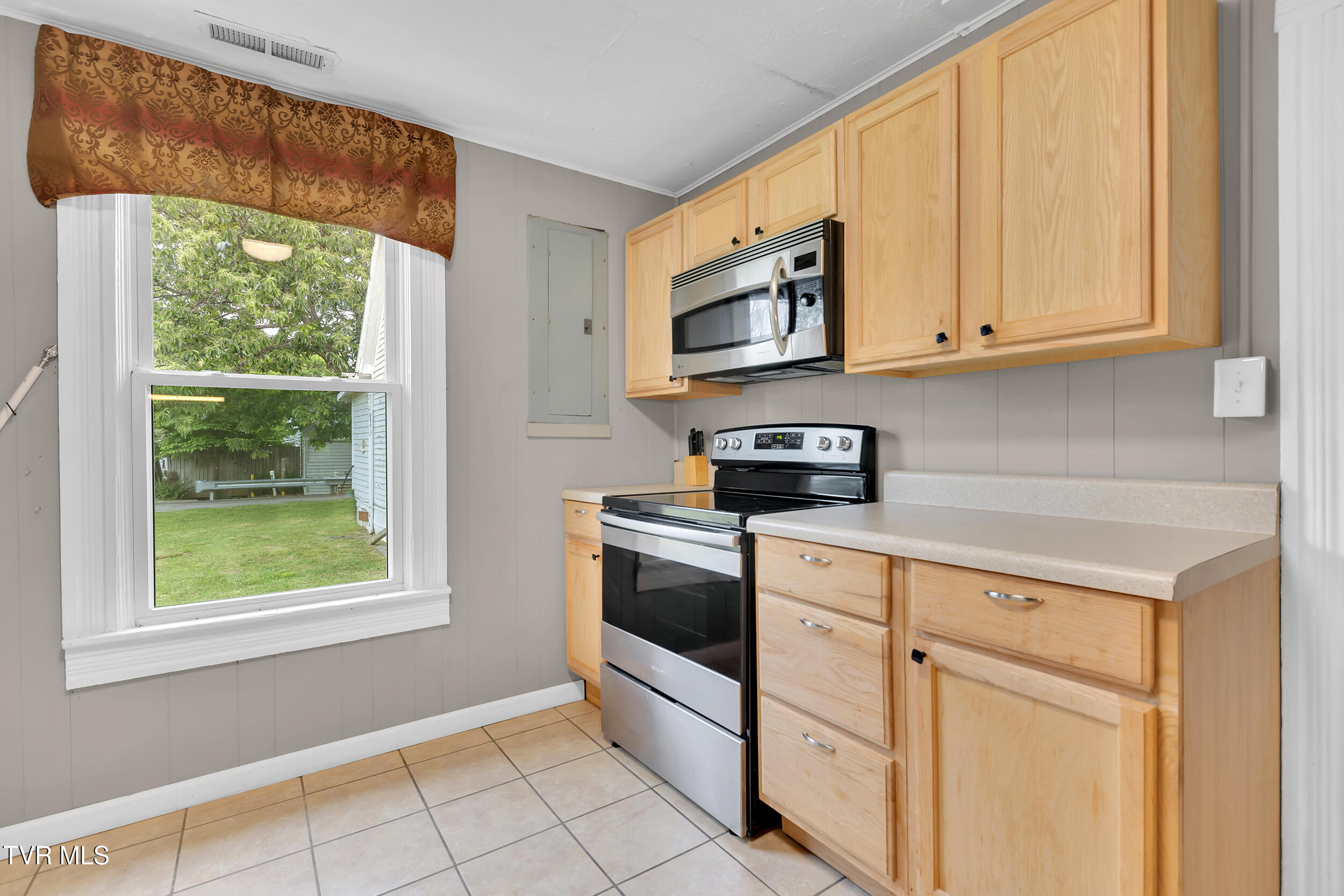 382 Texas Avenue, Bristol, Virginia image 19