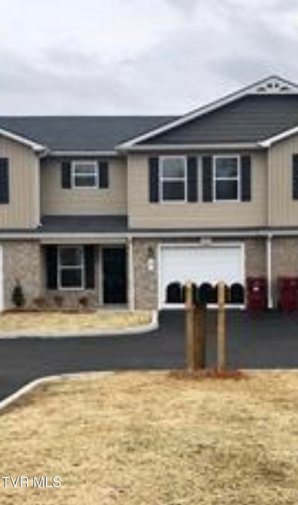 Photo of 2229 Greenwood Drive, Johnson City, TN 37604 (MLS # 9992522)