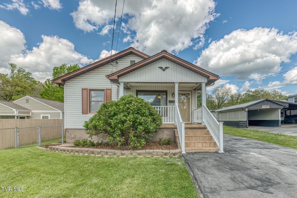 Photo of 75 24th Street, Bristol, TN 37620 (MLS # 9994511)