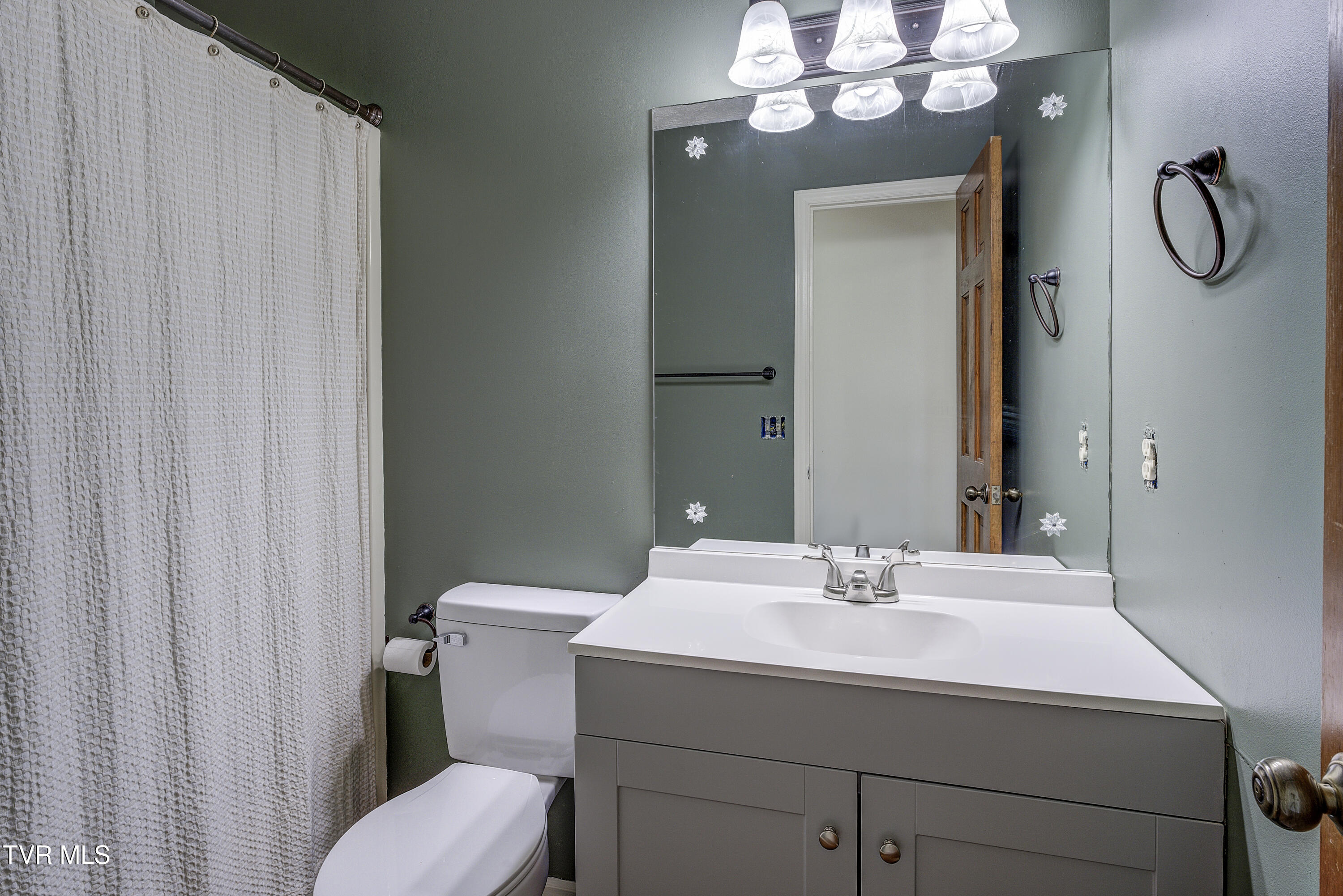 715 Powder Branch Road, Elizabethton, Tennessee image 31