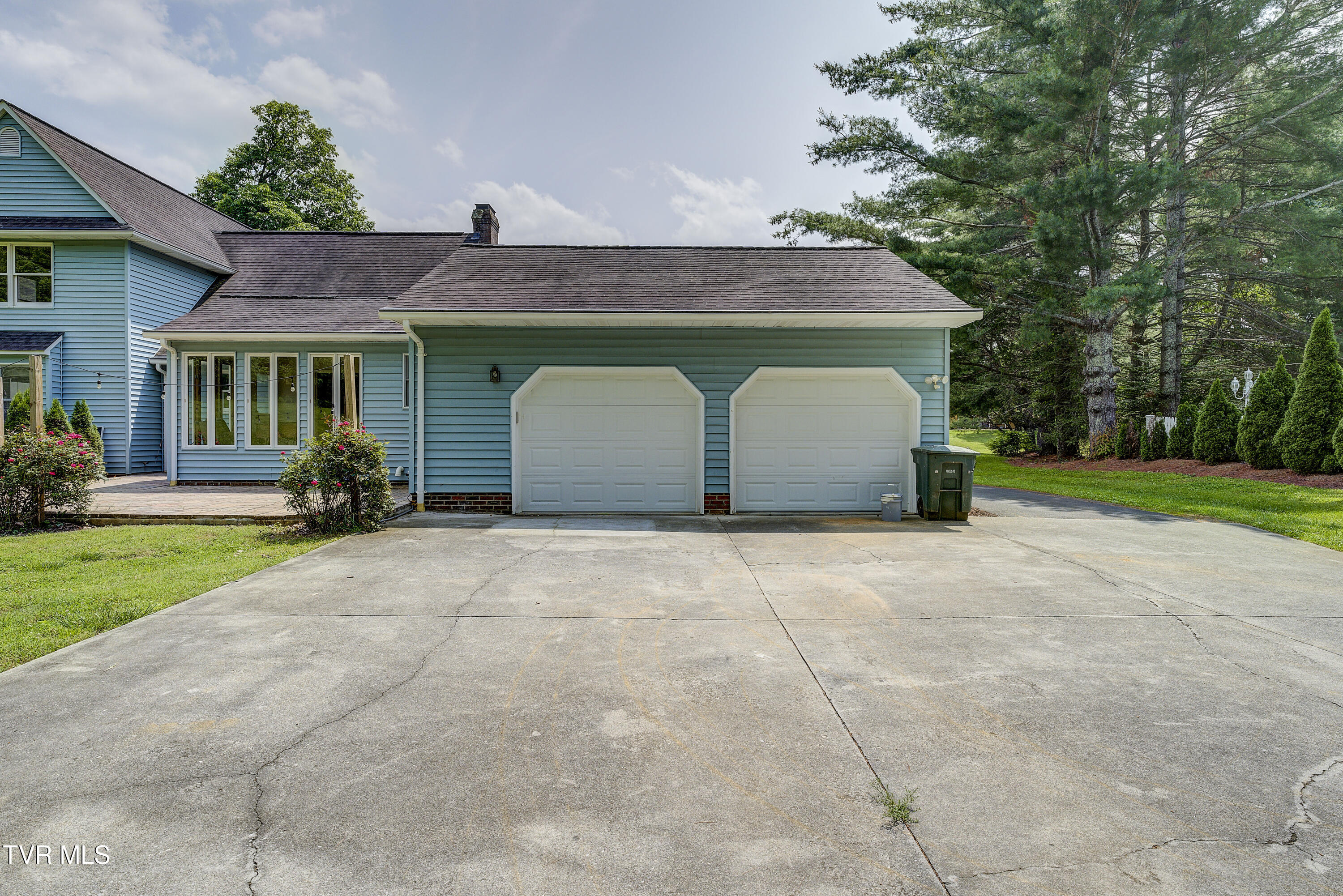 715 Powder Branch Road, Elizabethton, Tennessee image 11