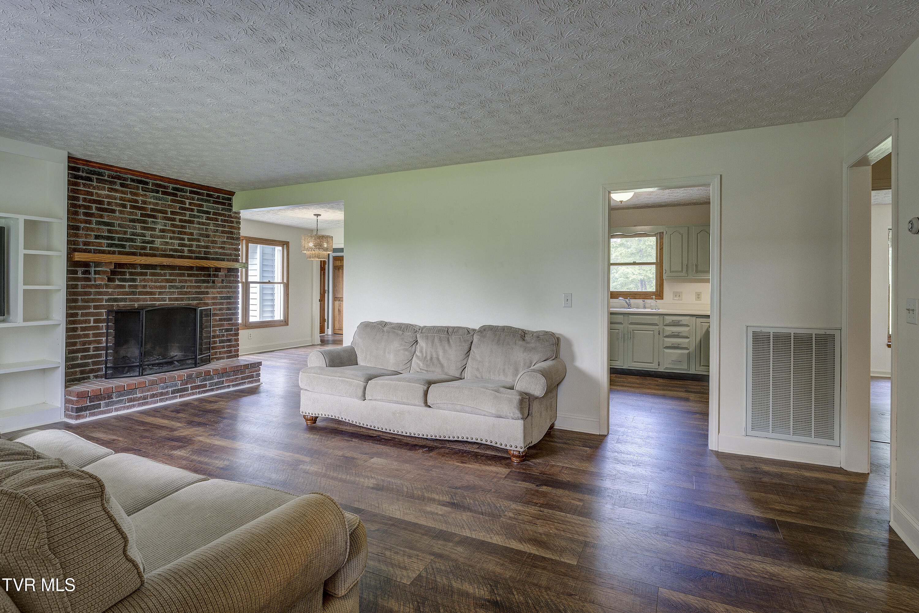 715 Powder Branch Road, Elizabethton, Tennessee image 13