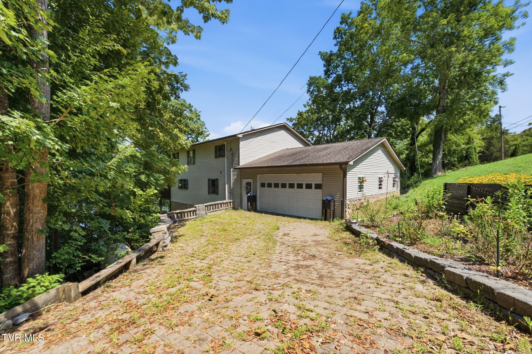 472 Hideaway Farm Road - Photo 2