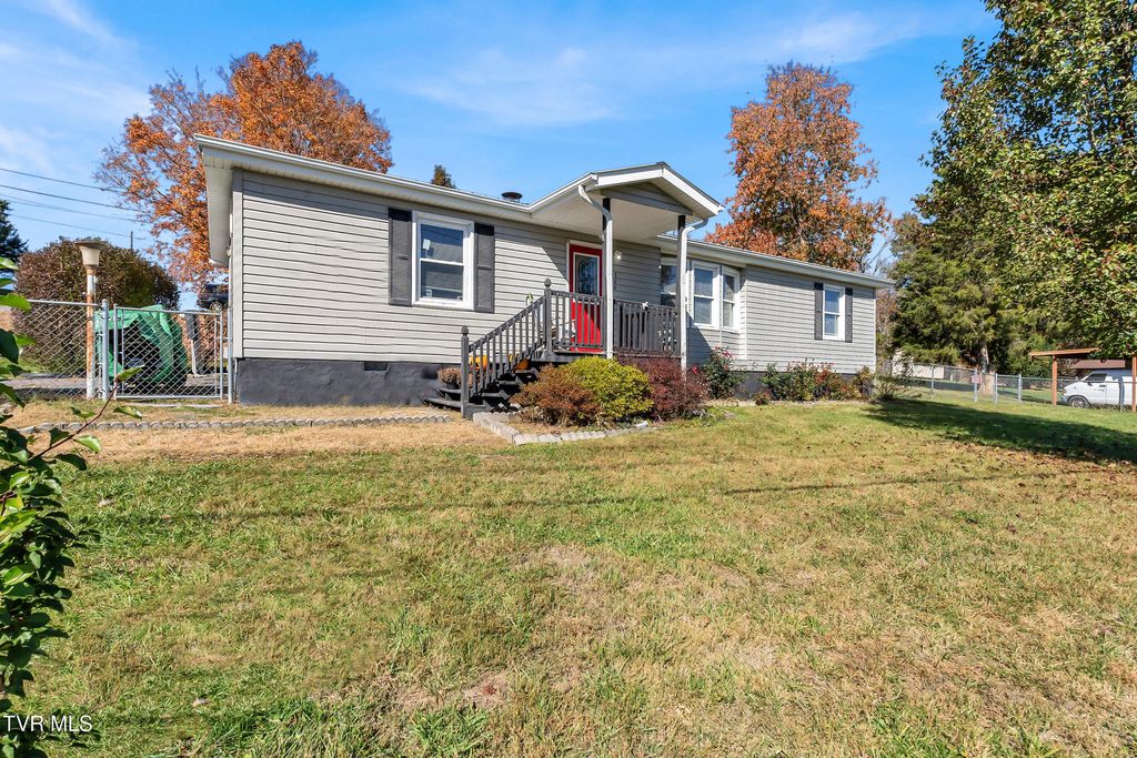 Photo of 300 Derby Drive, Kingsport, TN 37660 (MLS # 9990341)