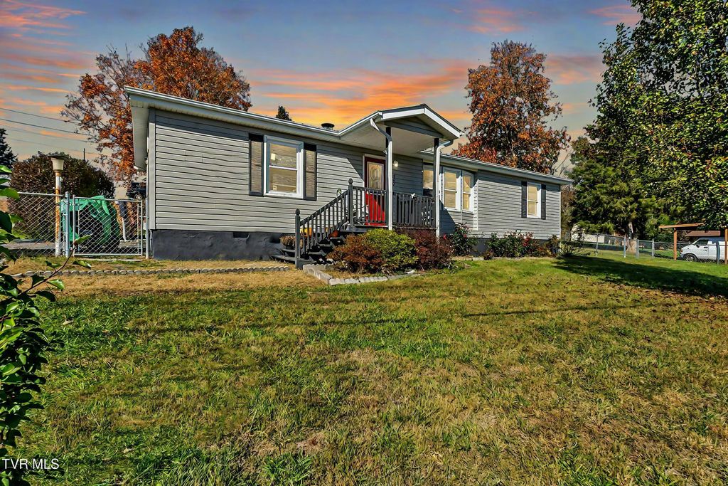 Photo of 300 Derby Drive, Kingsport, TN 37660 (MLS # 9990341)
