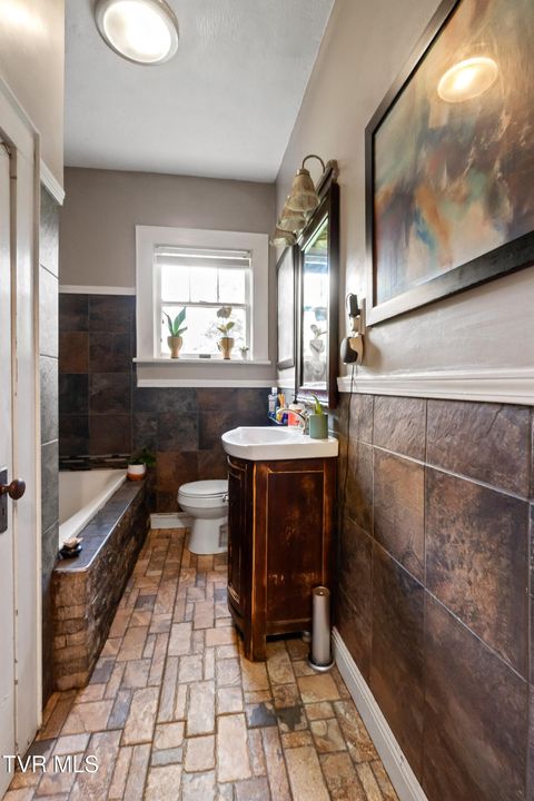 Tiny photo for 408 Main Street, Greeneville, TN 37745 (MLS # 9980319)