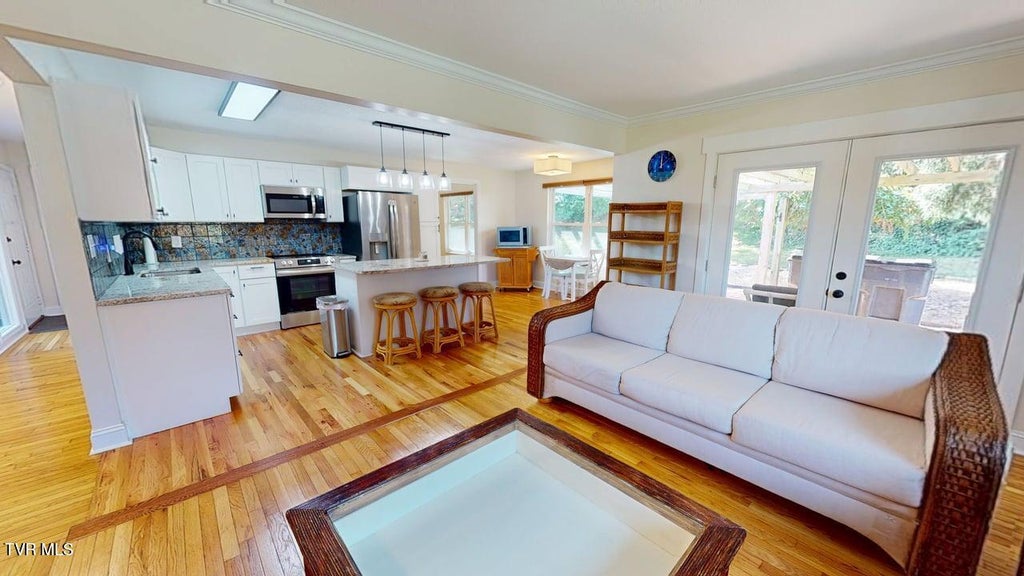 Photo of 947 Mountain Laurel Road, Morristown, TN 37814 (MLS # 10001762)