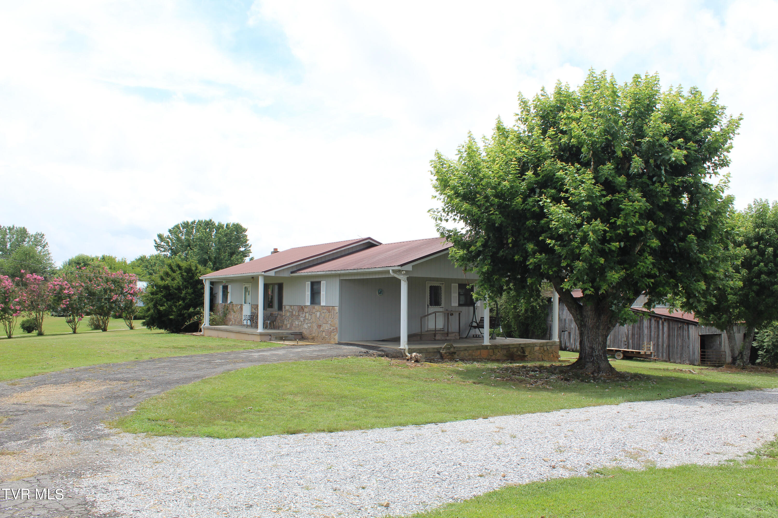330 Pates Hill Road, Mosheim, Tennessee image 3